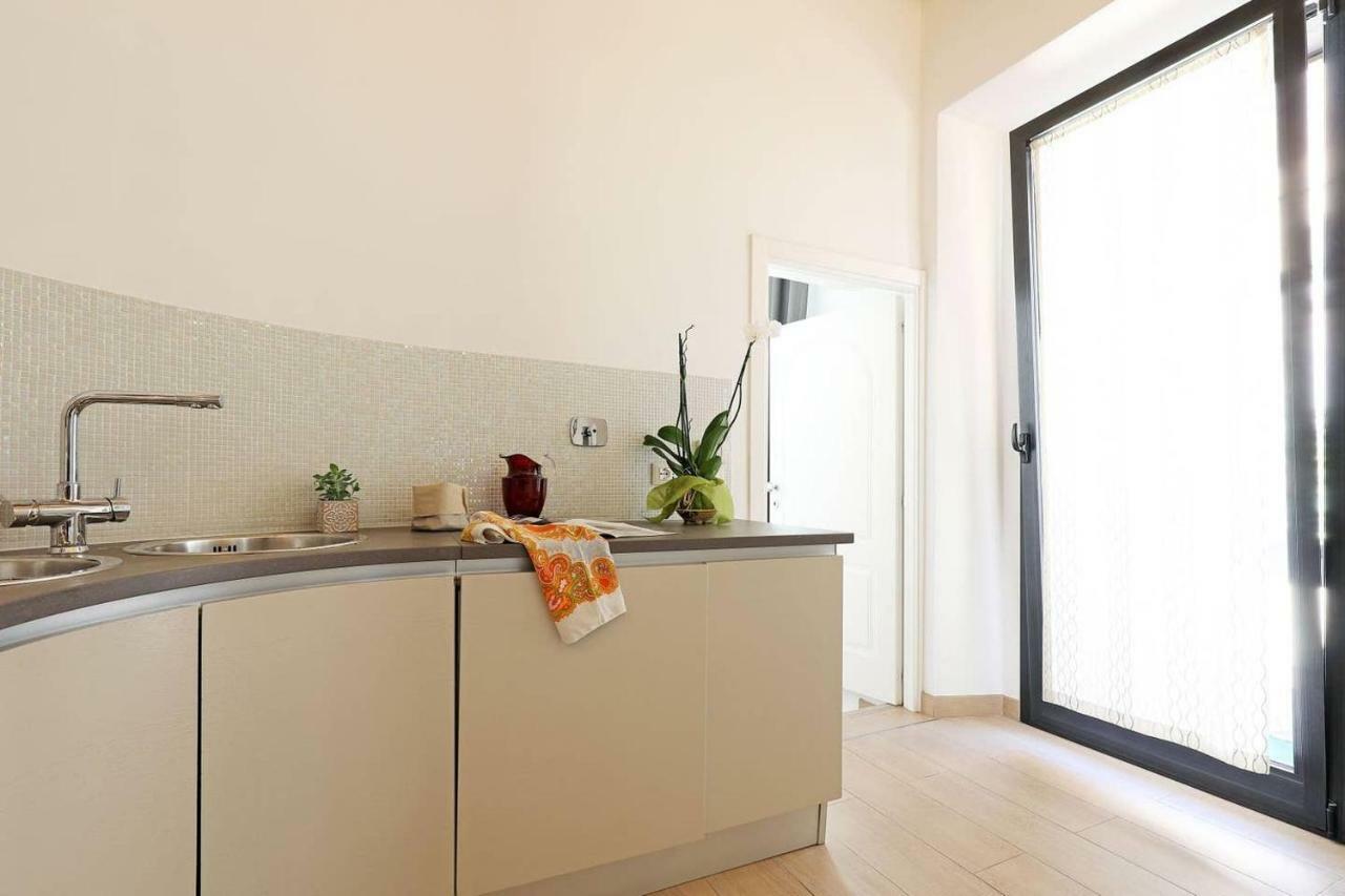 רומא Luxury House Colosseo מראה חיצוני תמונה